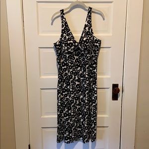Woman’s Size 14 Karin Stevens Dress